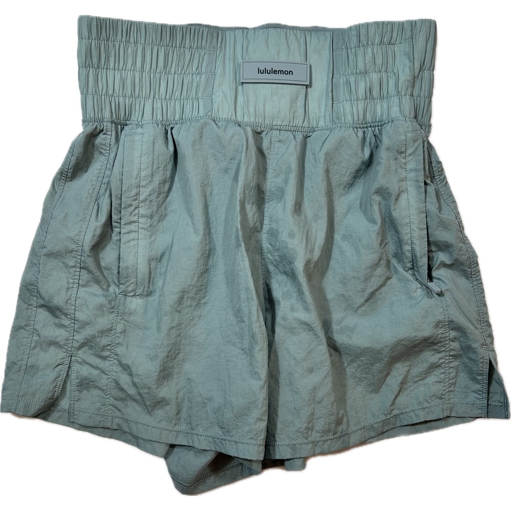 Lululemon Tracker Short V Womens 4 Sage Green Smocked Waist Running Shorts